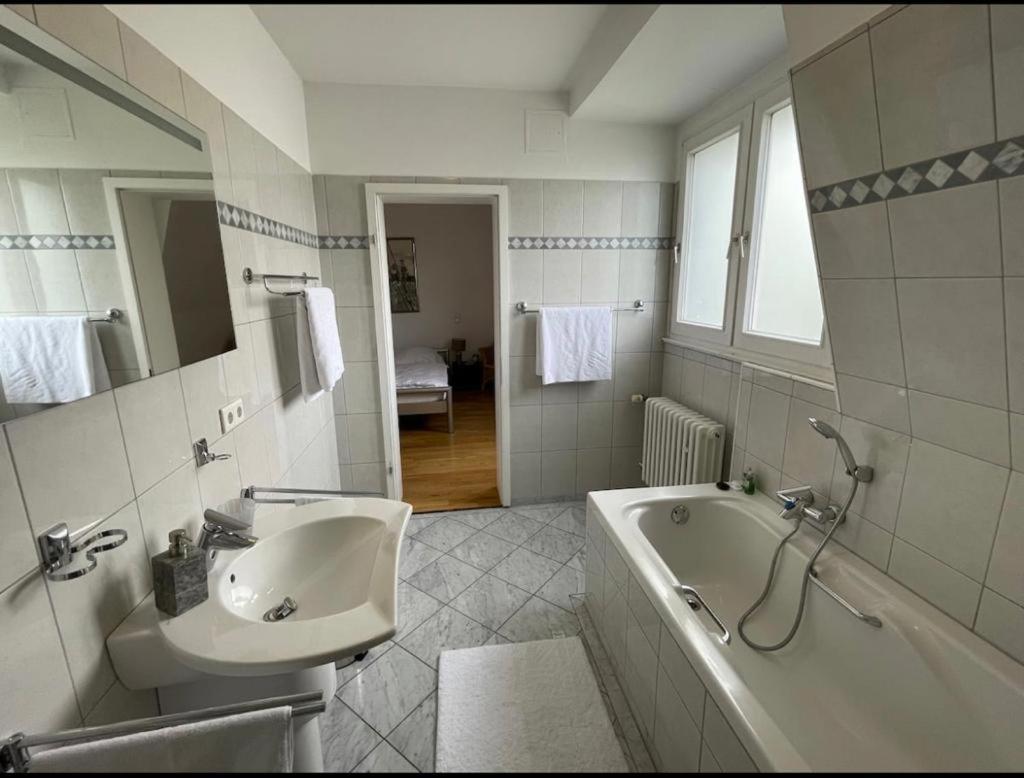 Apartament Luxury Rooftop Loft With River View 10Min To City Düsseldorf Zewnętrze zdjęcie
