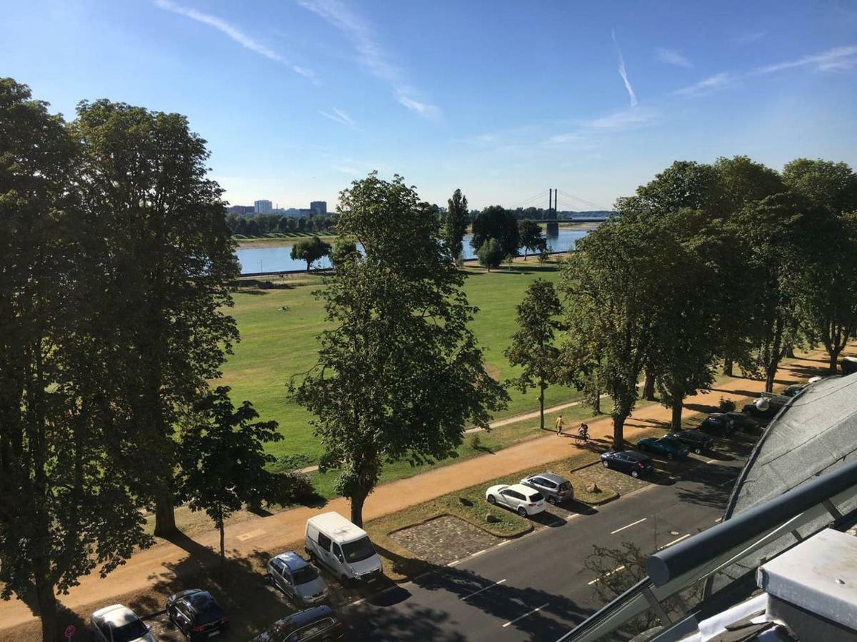 Apartament Luxury Rooftop Loft With River View 10Min To City Düsseldorf Zewnętrze zdjęcie